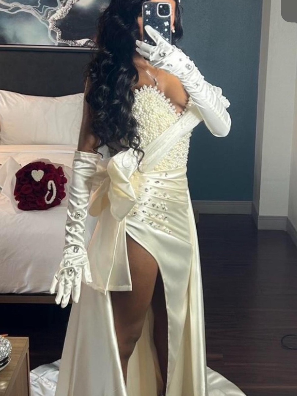 Pearl-Embellished Ivory Satin Prom Gown with Draped Bow and High Slit